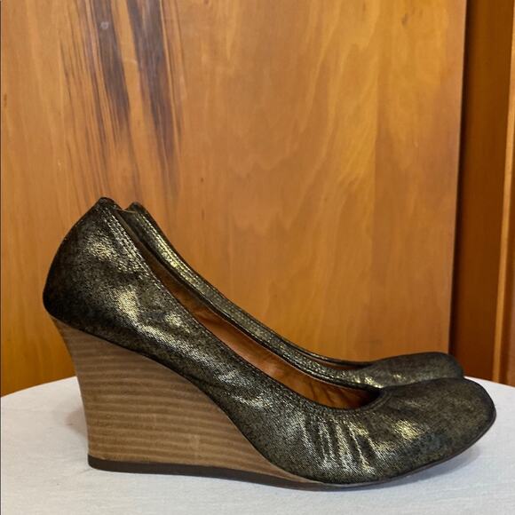 VTG Lanvin Metallic Gold Wedge Pumps Stacked Wood Heel Leather Soles 9 /39.5 - Picture 3 of 12